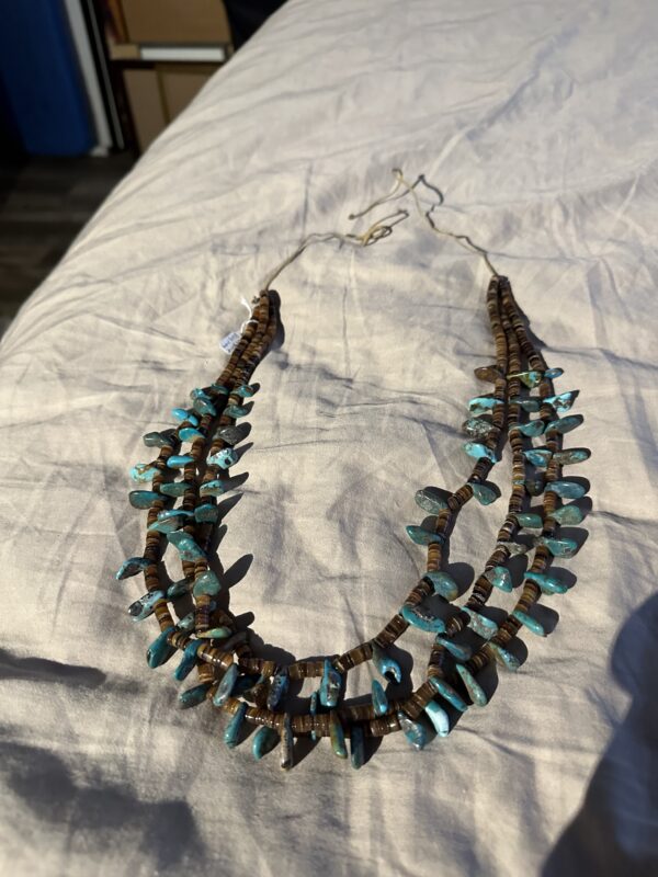 Necklace Three Strand Kingman Turquoise Pin Shell