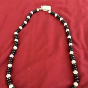 Necklace Jet & Clam