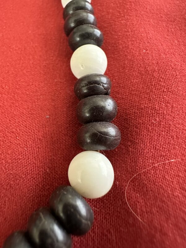 Necklace Jet & Clam - Image 2