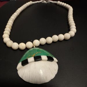 Necklace White Clam Shell Gaspeite Inlay